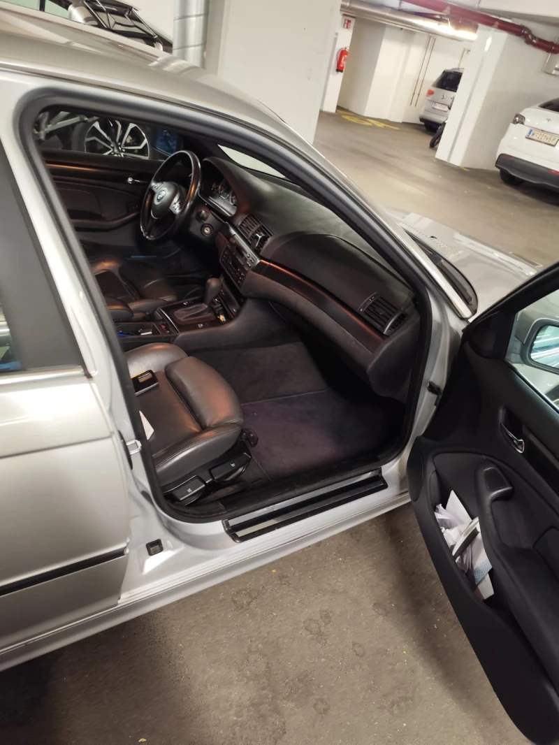 BMW 318, снимка 12 - Автомобили и джипове - 52459763