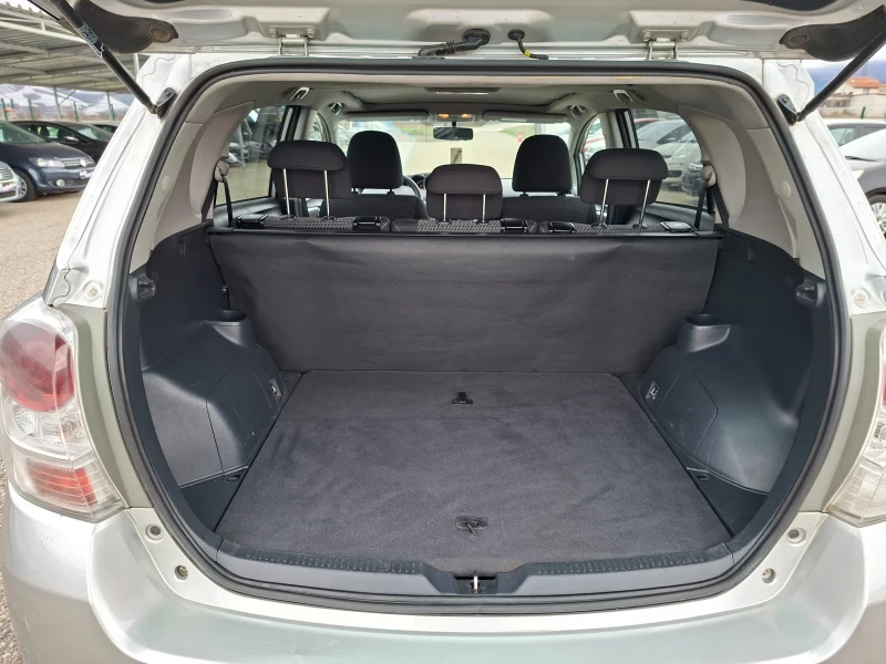 Toyota Corolla verso 1, 6 d, снимка 14 - Автомобили и джипове - 52682449