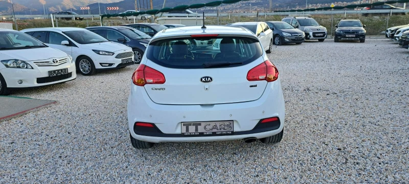 Kia Ceed 1.6 CRDI 128KC Автоматик Кожа Нави, снимка 6 - Автомобили и джипове - 52939493