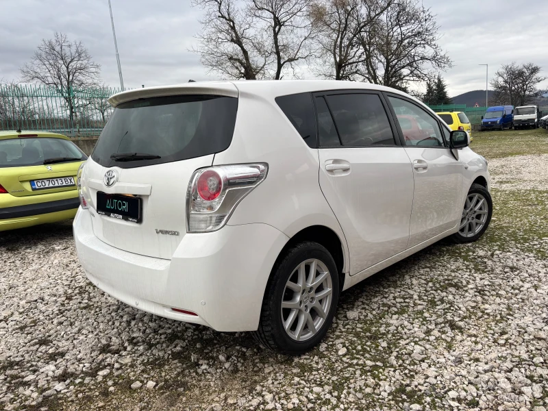 Toyota Verso D4D НАВИ ПАРКТРОНИК, снимка 5 - Автомобили и джипове - 53275090