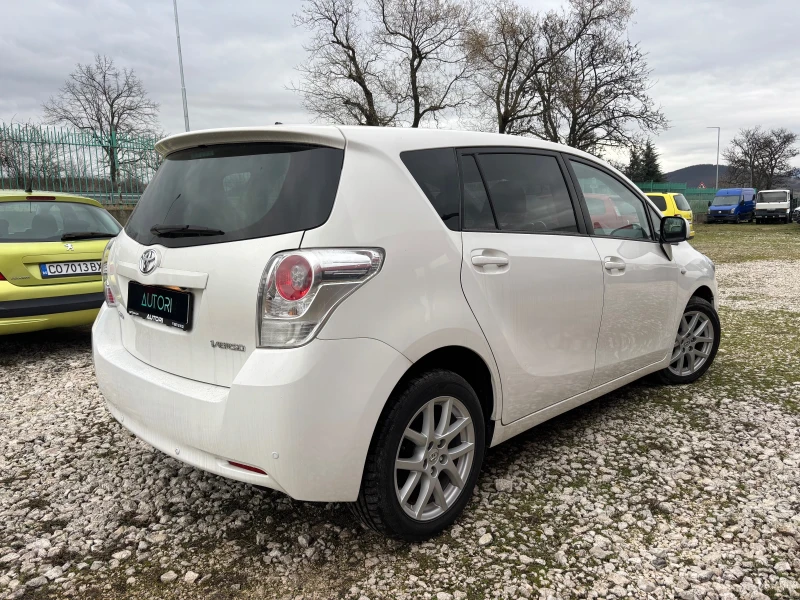 Toyota Verso D4D НАВИ ПАРКТРОНИК, снимка 4 - Автомобили и джипове - 53275090