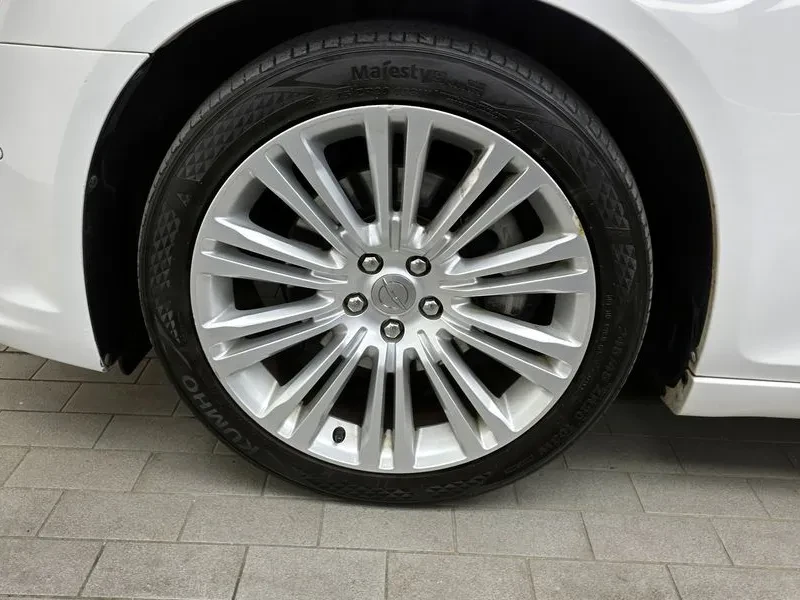 Chrysler 300c 3.6, снимка 5 - Автомобили и джипове - 54326064