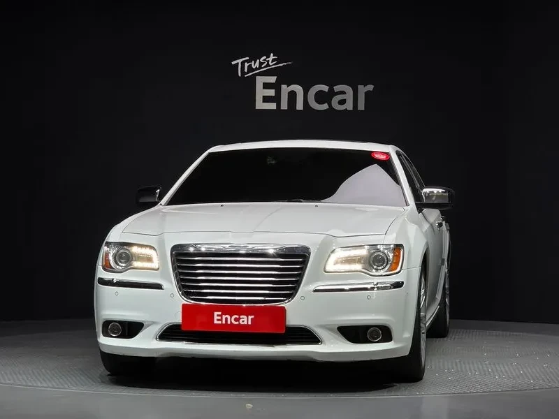 Chrysler 300c 3.6, снимка 3 - Автомобили и джипове - 54326064