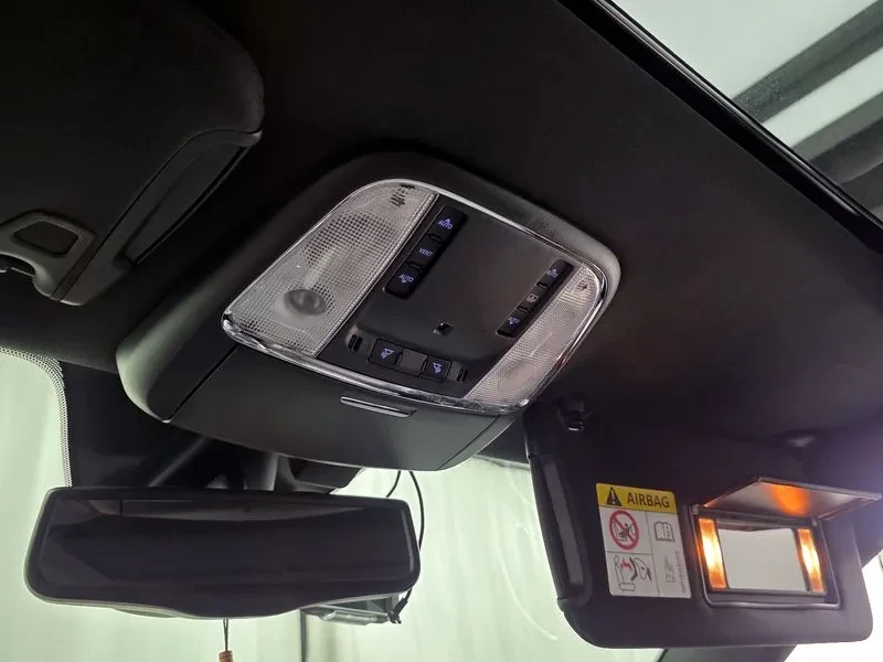 Chrysler 300c 3.6, снимка 17 - Автомобили и джипове - 54326064