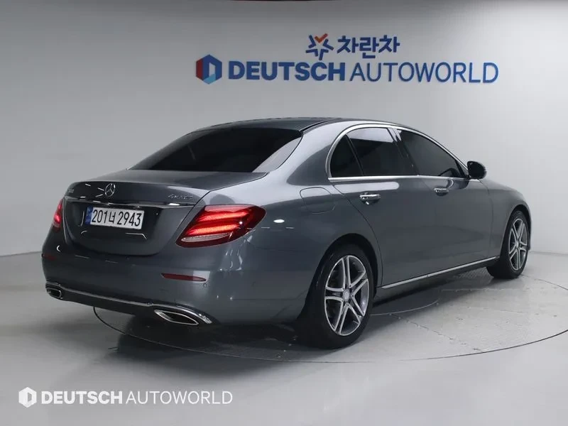 Mercedes-Benz E 200 Avantgarde, снимка 2 - Автомобили и джипове - 54955194
