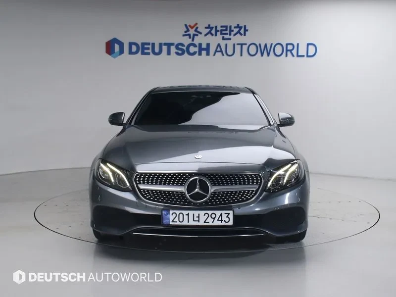 Mercedes-Benz E 200 Avantgarde, снимка 3 - Автомобили и джипове - 54955194