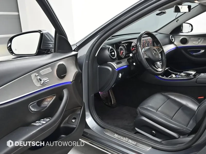 Mercedes-Benz E 200 Avantgarde, снимка 11 - Автомобили и джипове - 54955194