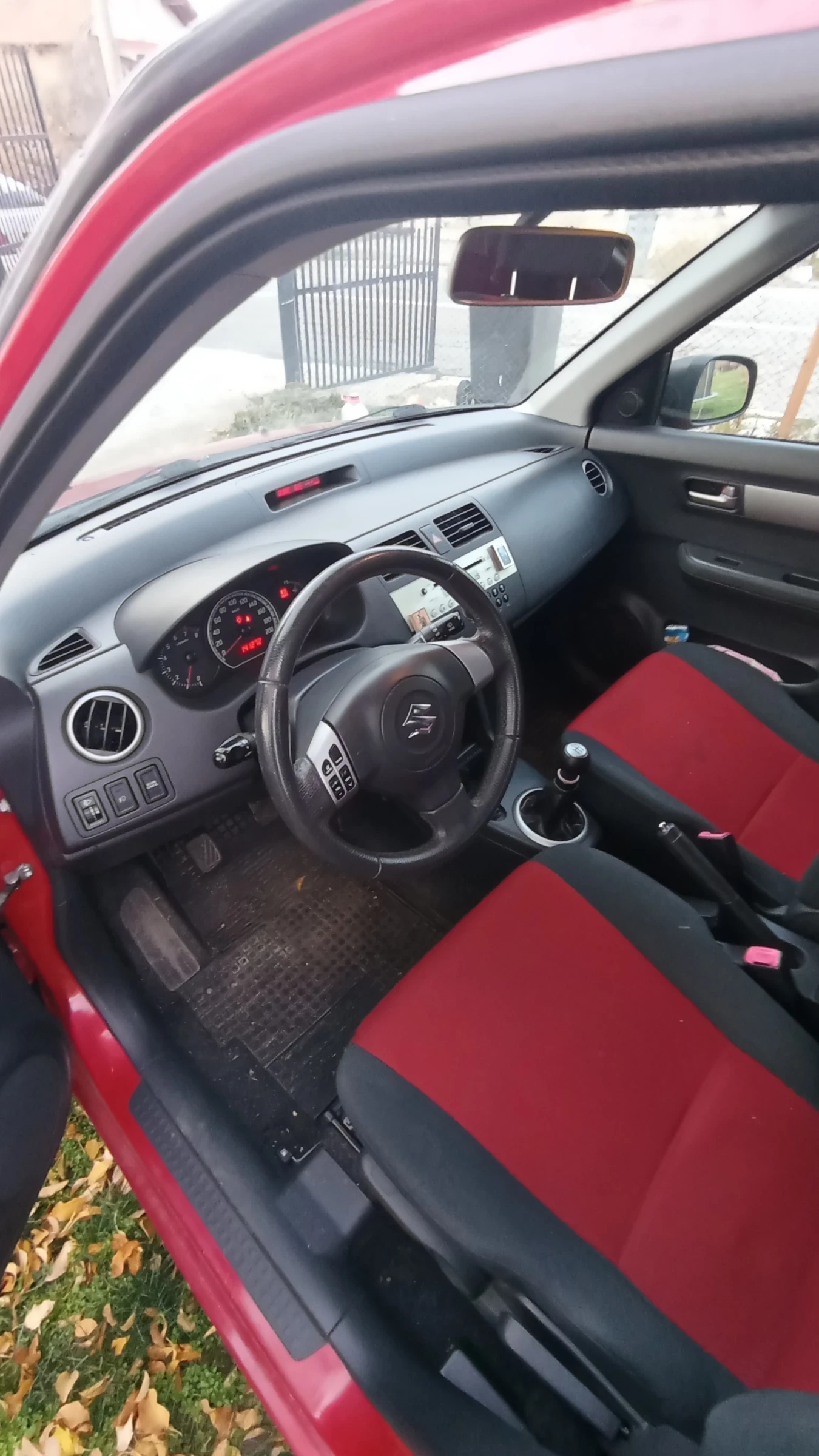 Suzuki Swift, снимка 1