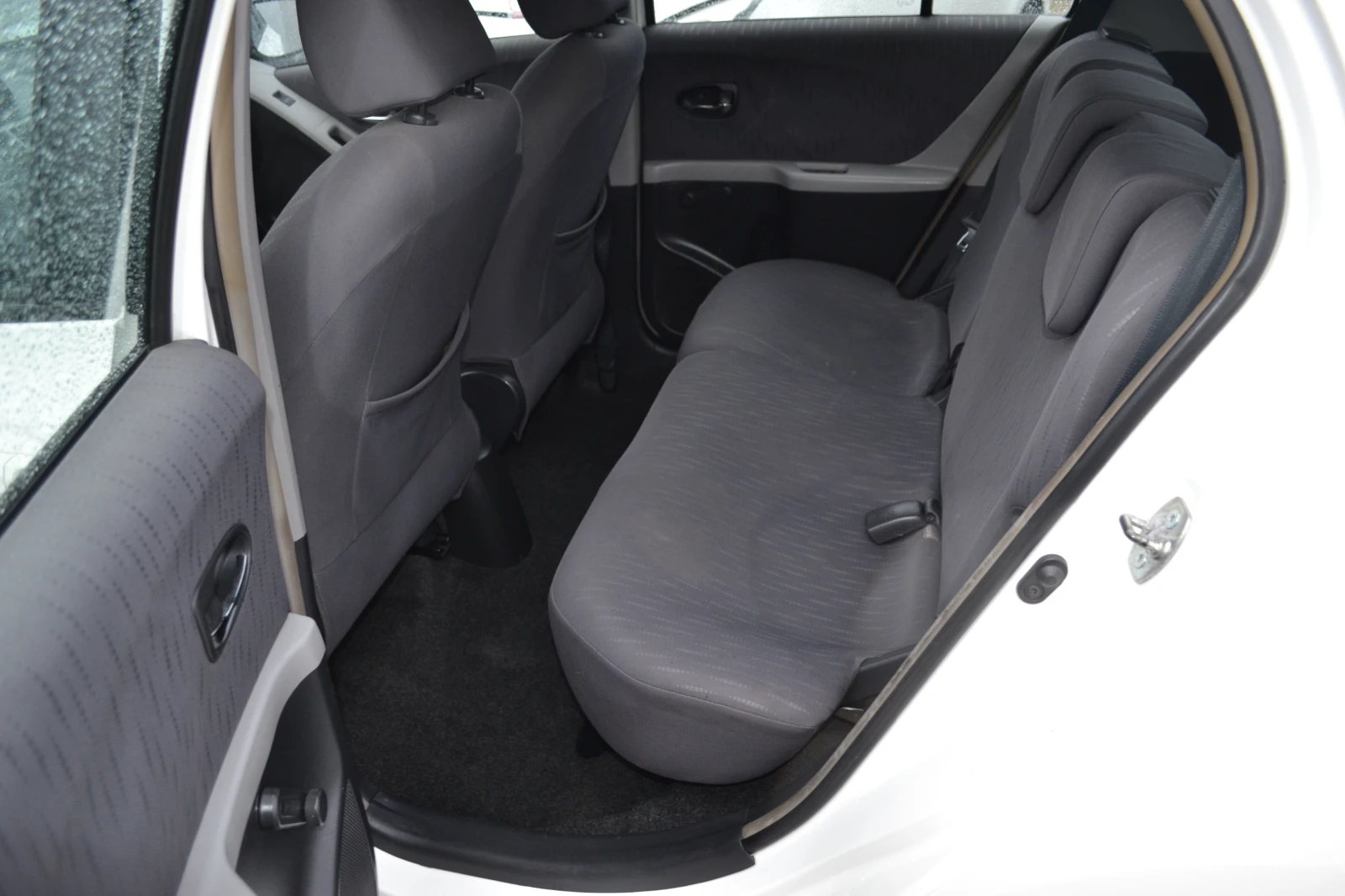 Toyota Yaris 1.4D-4D - изображение 7