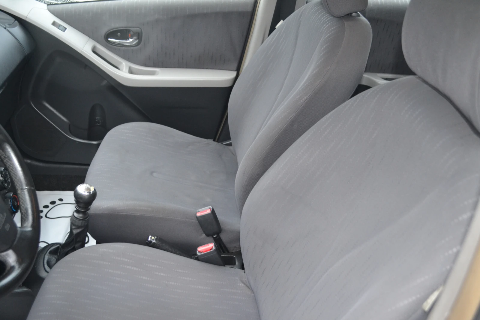 Toyota Yaris 1.4D-4D - изображение 10