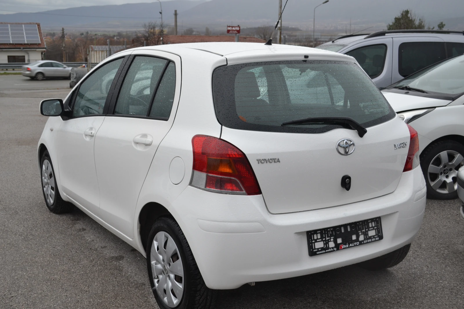 Toyota Yaris 1.4D-4D - изображение 4