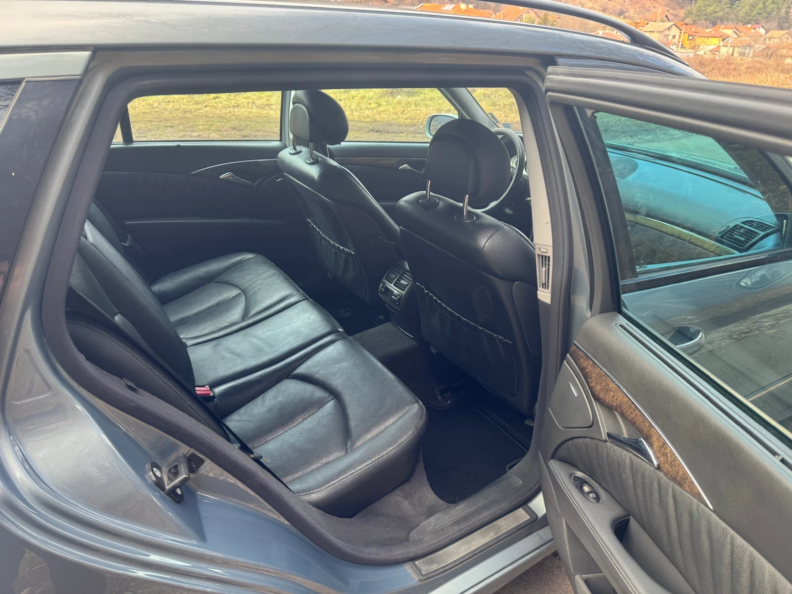 Mercedes-Benz E 320 | Mobile.bg   12