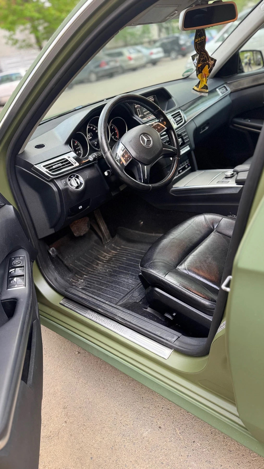 Mercedes-Benz E 300 Bluetec 9G Tronic - изображение 8