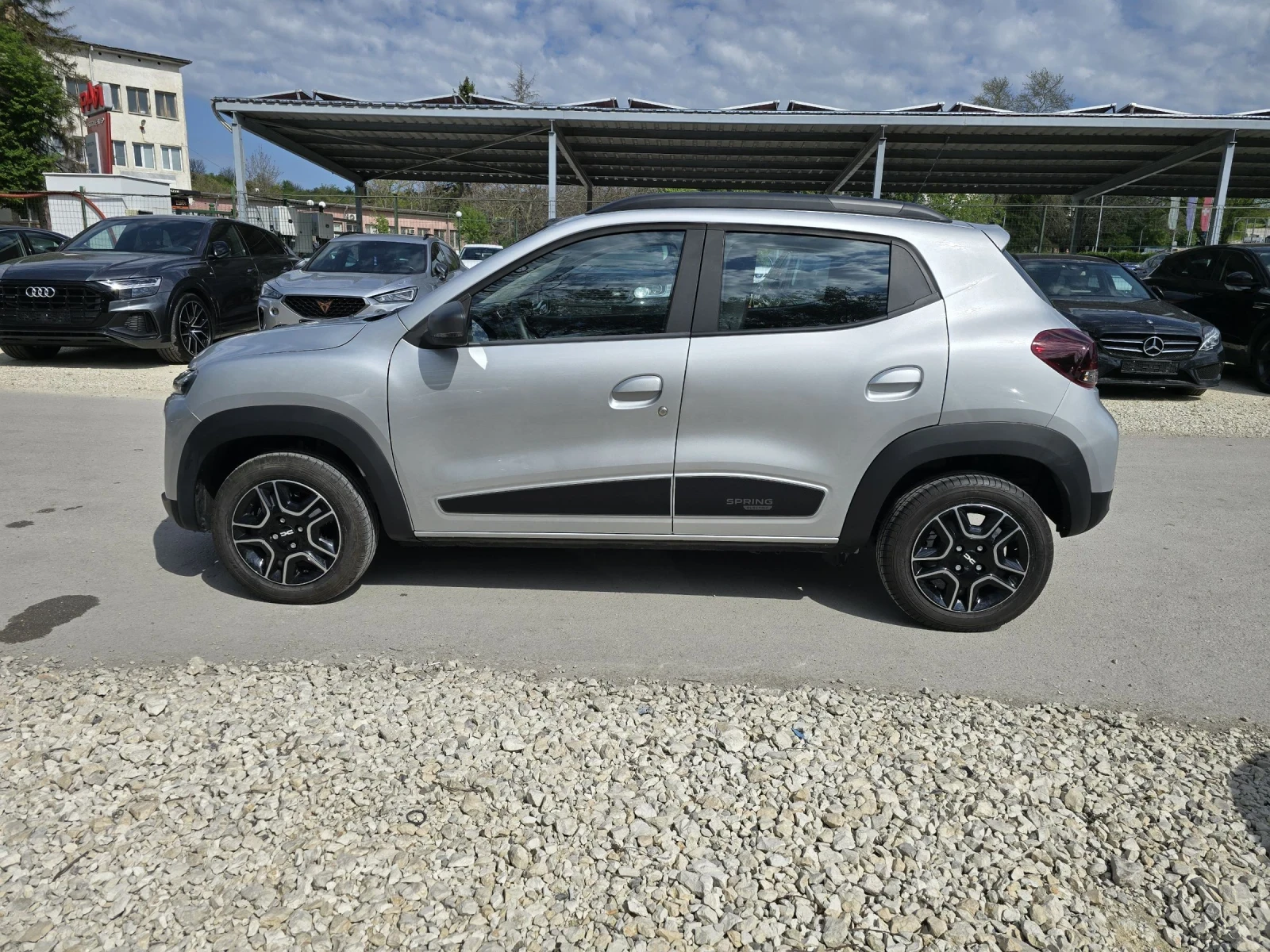 Dacia Spring 45 Expression CCS 4000км Нова Гаранция Лизинг - изображение 2