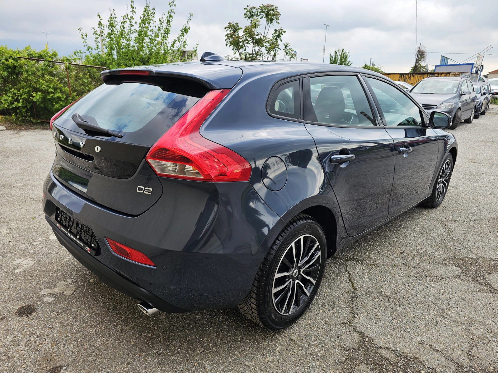 Volvo V40 2.0 GEARTRONIC R-DESIGN EURO 6D - изображение 7
