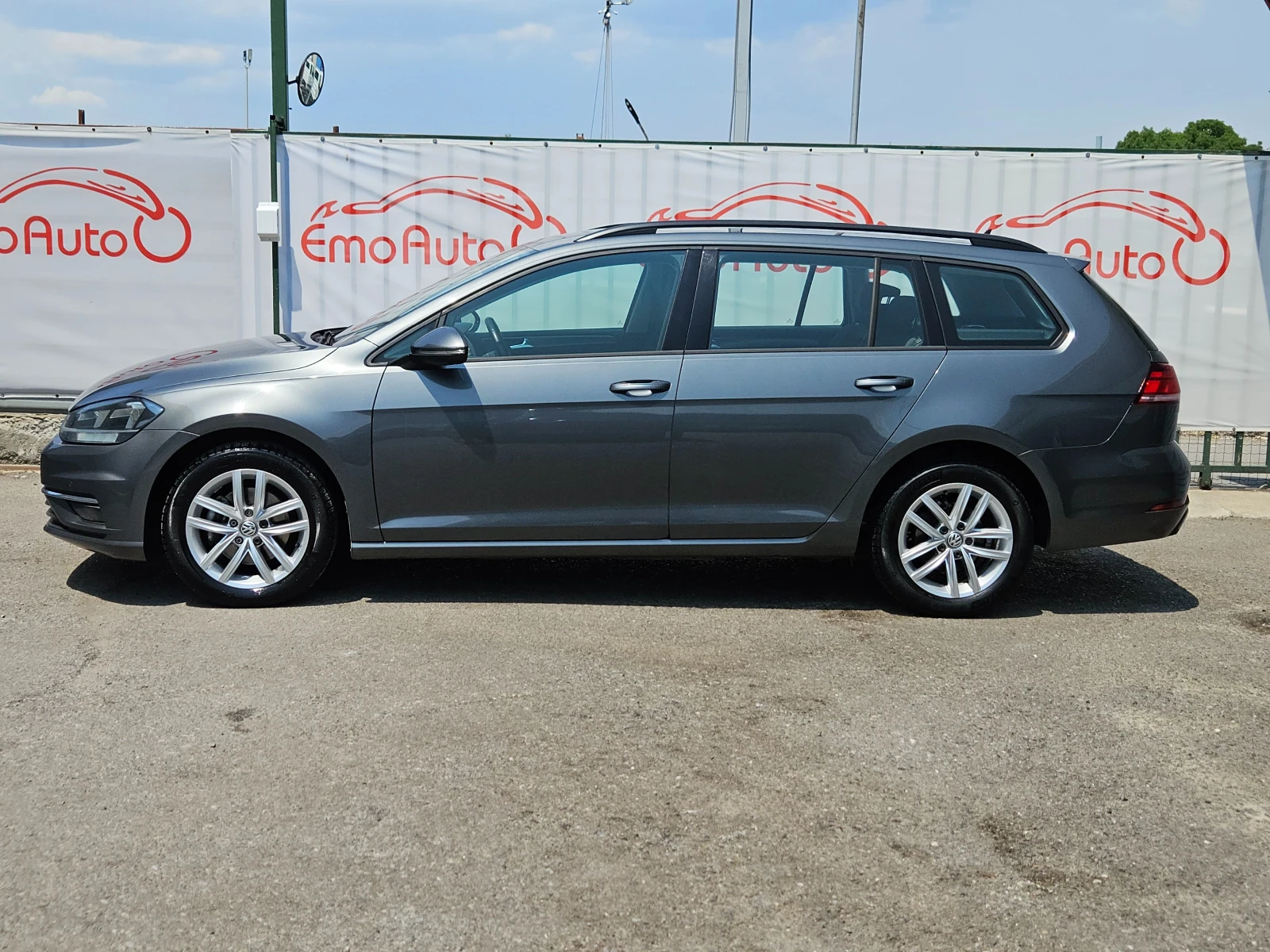 VW Golf 1.6TDI/Variant/116k.c/LED/ACC/NAVI/БЛУТУТ/EURO 6B/ - изображение 6