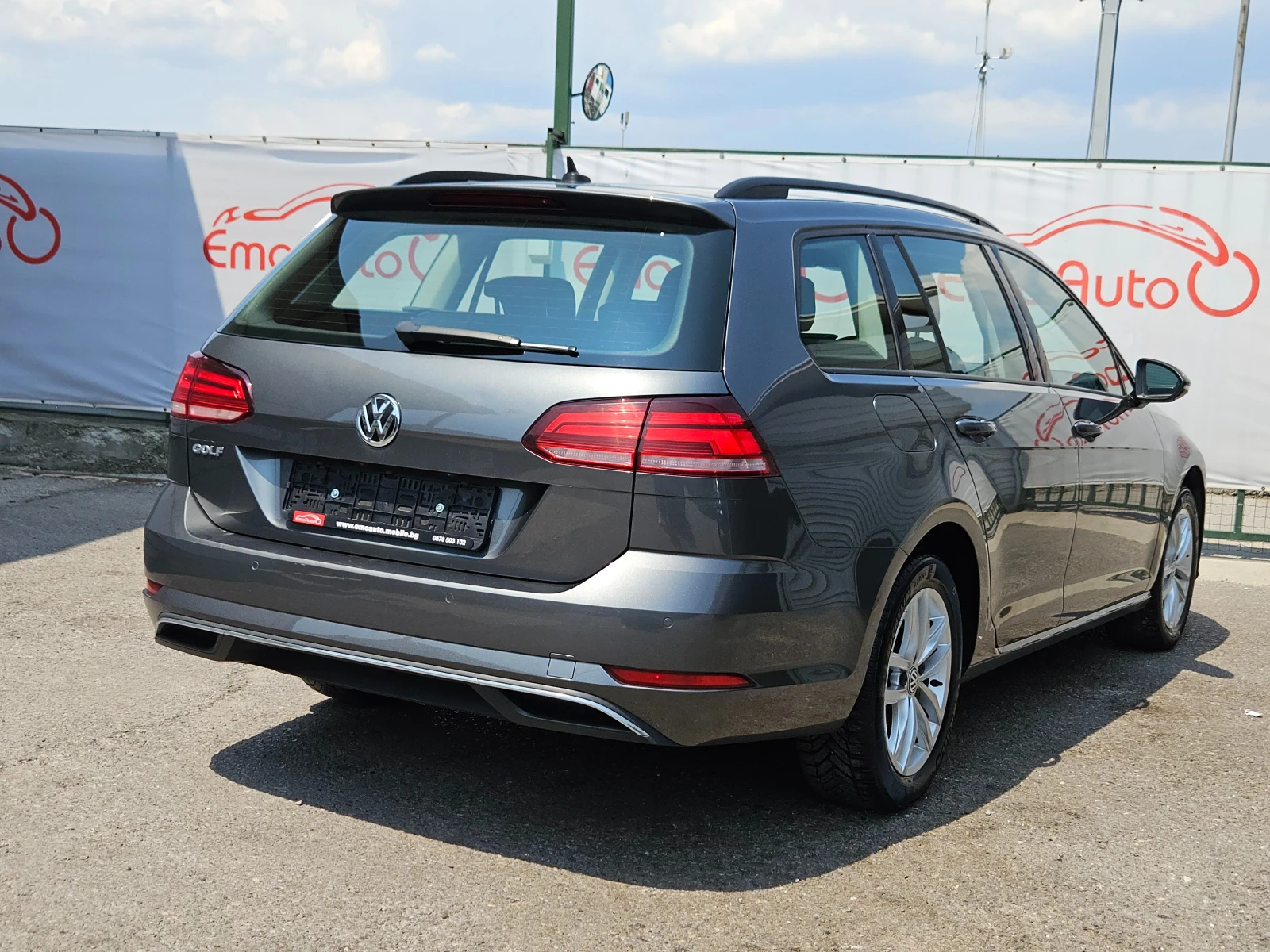 VW Golf 1.6TDI/Variant/116k.c/LED/ACC/NAVI/БЛУТУТ/EURO 6B/ - изображение 3