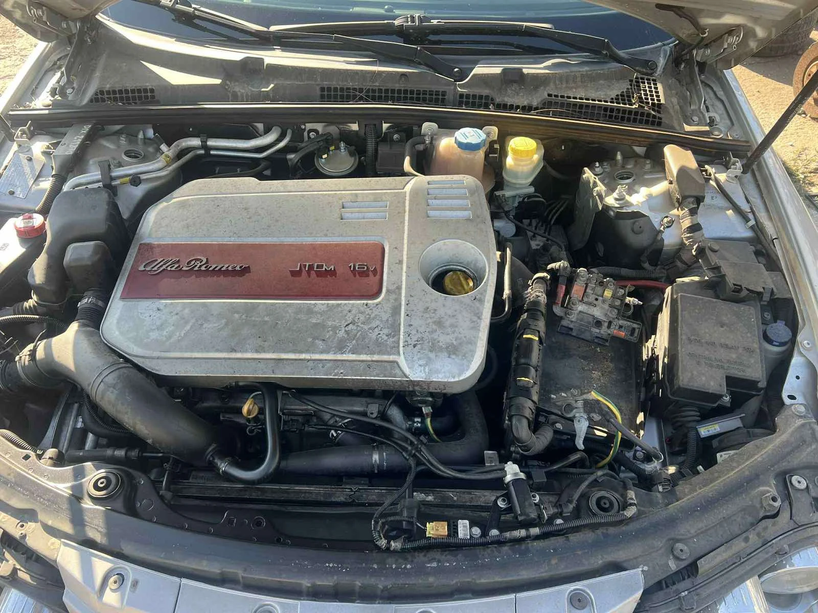 Alfa Romeo 159 1.9JTDM На Части - изображение 8