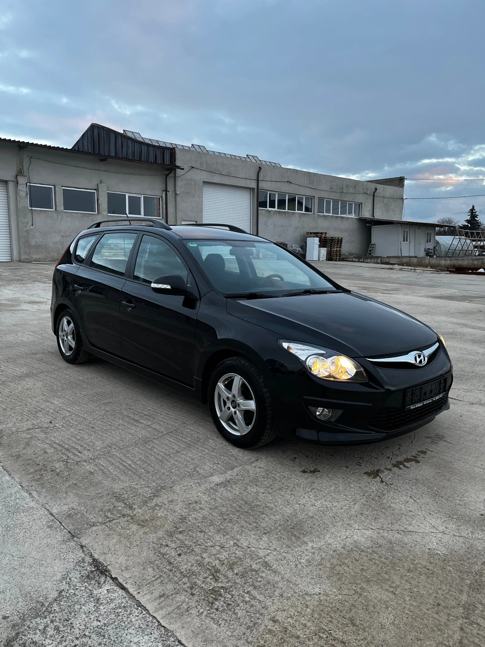 Hyundai I30 CW НОВ ВНОС Германия - изображение 2