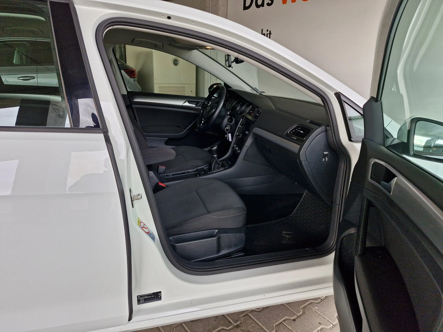 VW Golf Trendline 1.0 TSI BMT | Mobile.bg � ����������� 6