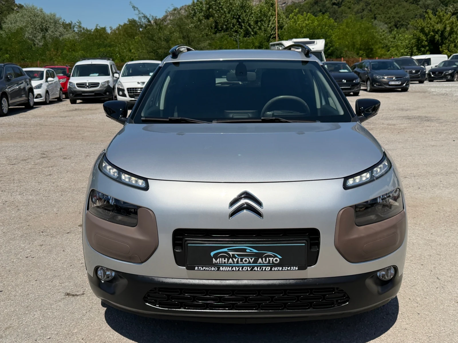 Citroen C4 Cactus 1.2i КАТО НОВА, снимка 8 - Автомобили и джипове - 52539145