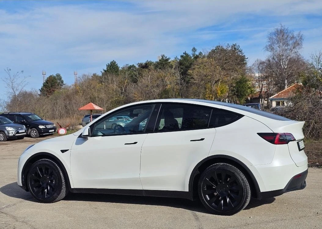 Tesla Model Y  4х4 Европейска Гаранция - изображение 3