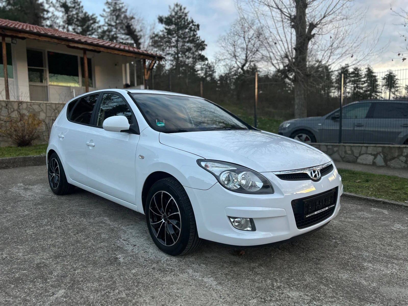 Hyundai I30 1.4i - изображение 2