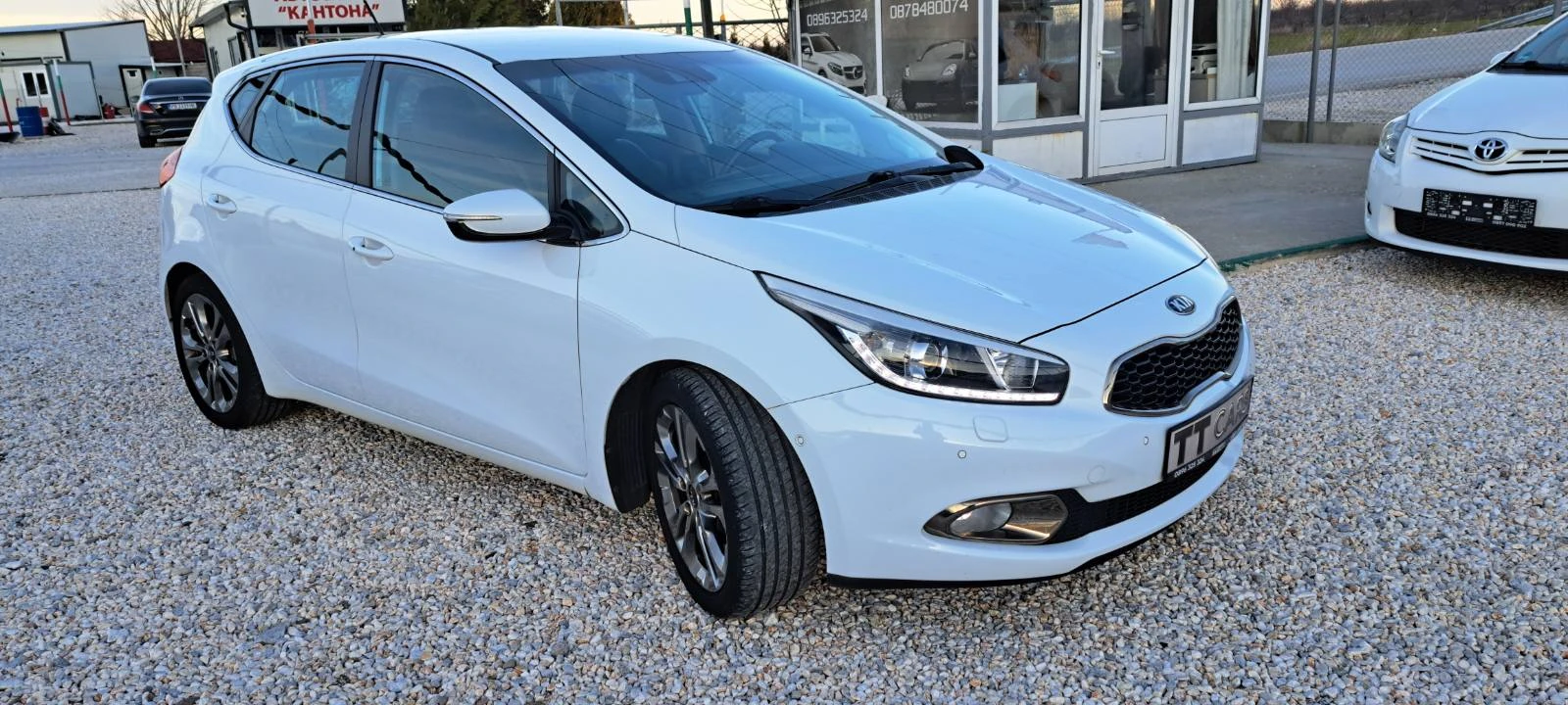 Kia Ceed 1.6 CRDI 128KC Автоматик Кожа Нави - изображение 3