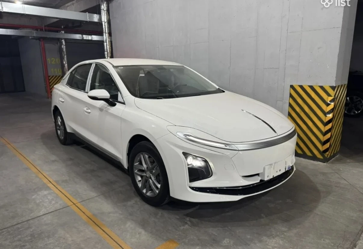 HongQi E-HS9 | Mobile.bg � ����������� 2