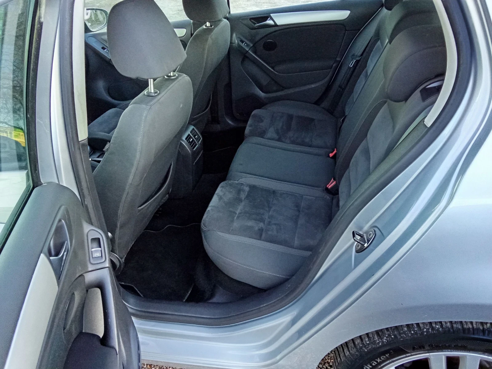 VW Golf 1.6i-ГАЗ-HIGH LINE - изображение 8