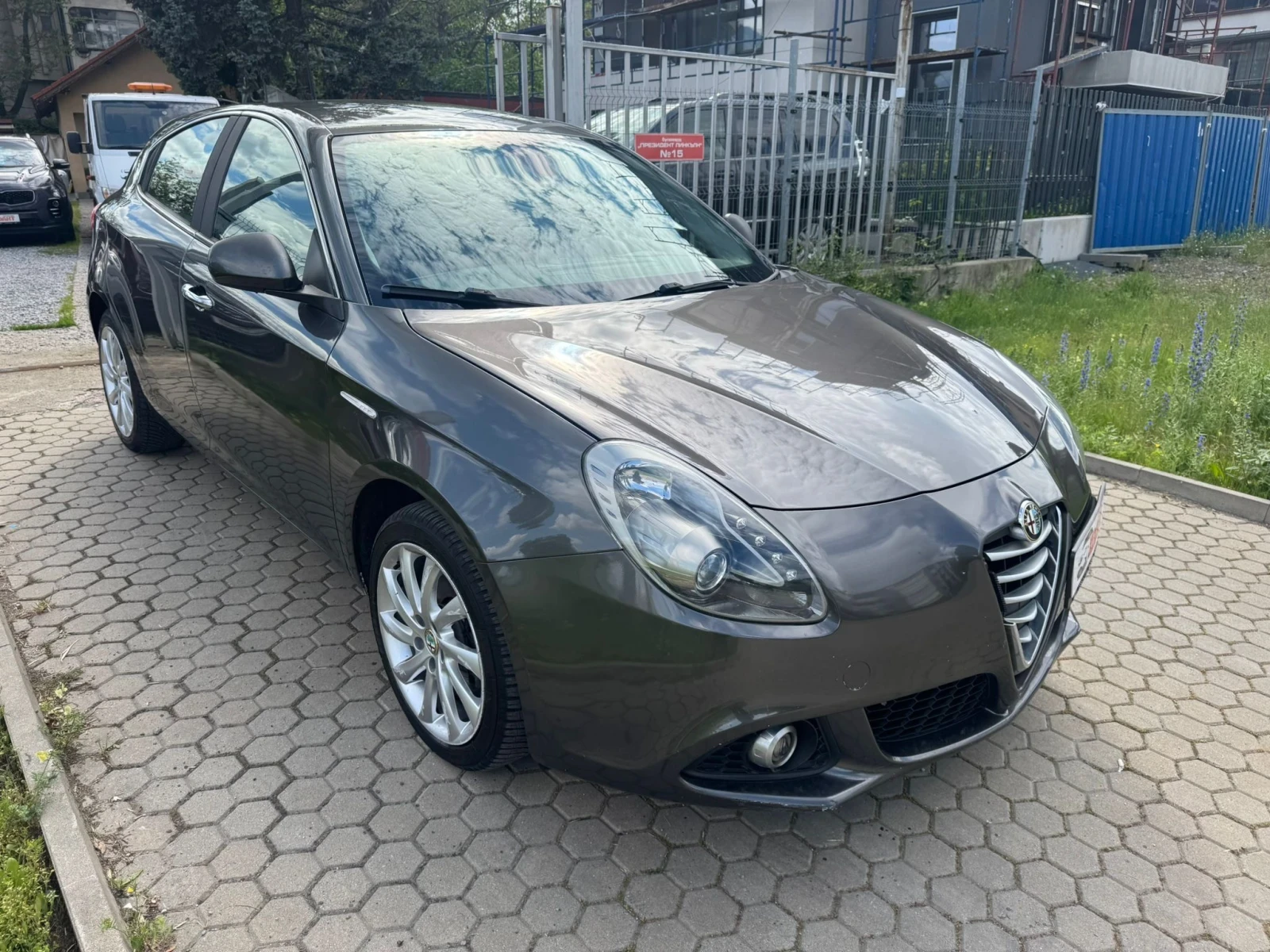 Alfa Romeo Giulietta 1.4i/ГАЗ, снимка 4 - Автомобили и джипове - 54661180