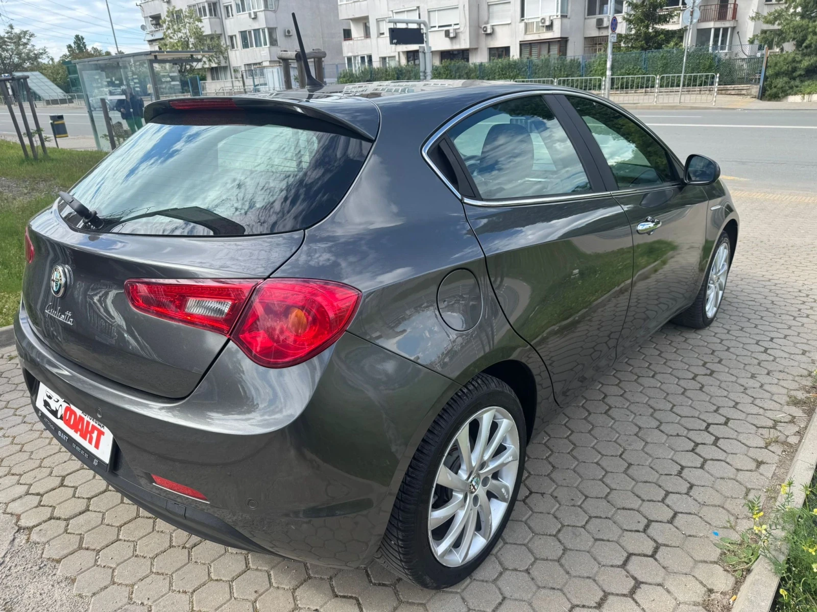 Alfa Romeo Giulietta 1.4i/ГАЗ, снимка 5 - Автомобили и джипове - 54661180