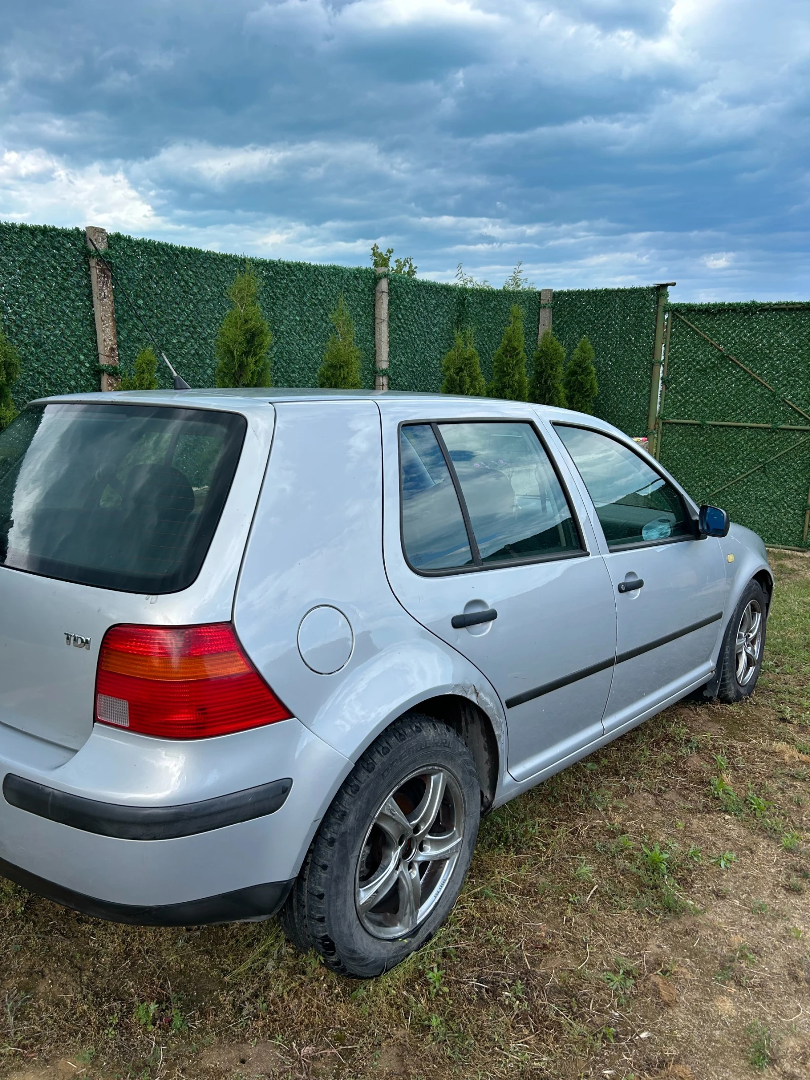 VW Golf, снимка 2 - Автомобили и джипове - 54721544