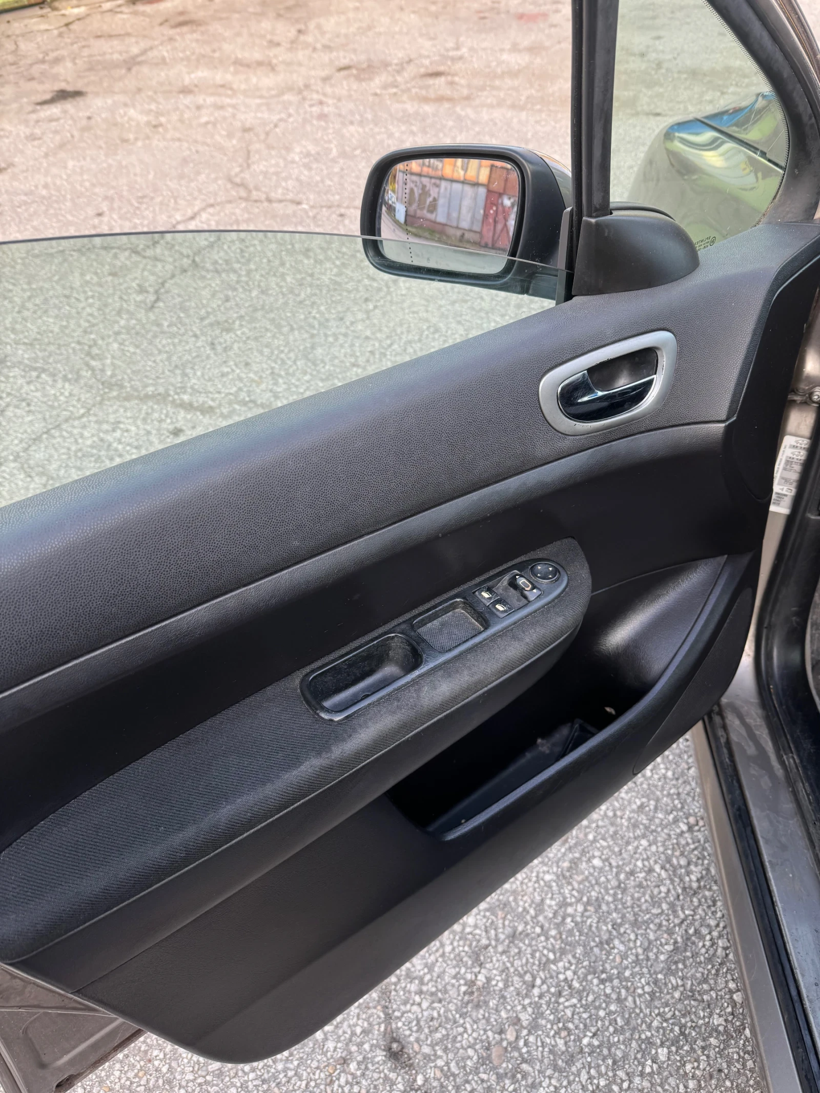 Peugeot 307, снимка 9 - Автомобили и джипове - 54726572