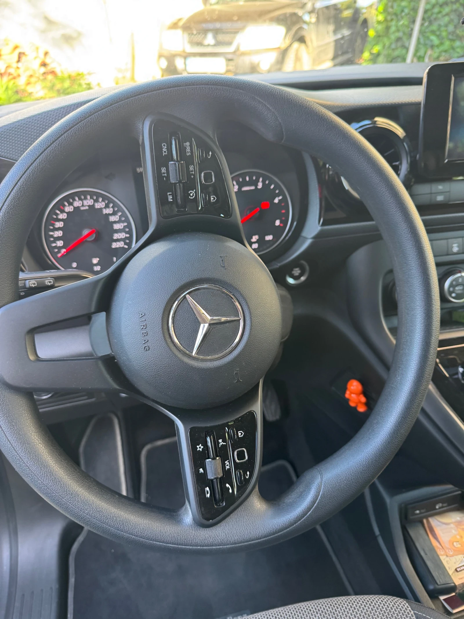 Mercedes-Benz T-класа T180, снимка 5 - Автомобили и джипове - 54742366