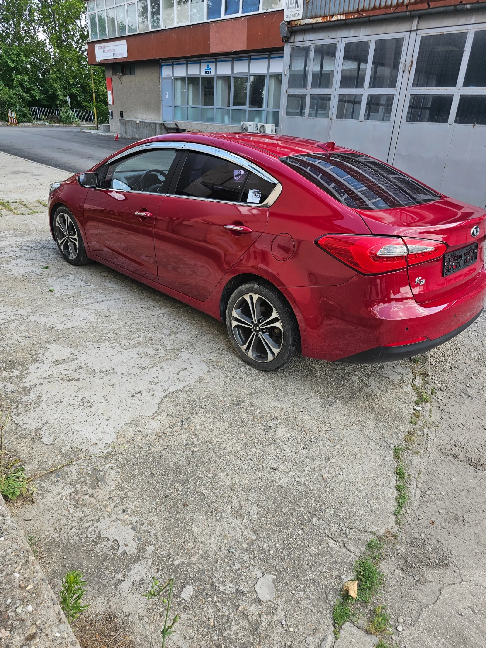 Kia K3 1.6 Model 2015, снимка 5 - Автомобили и джипове - 54799011