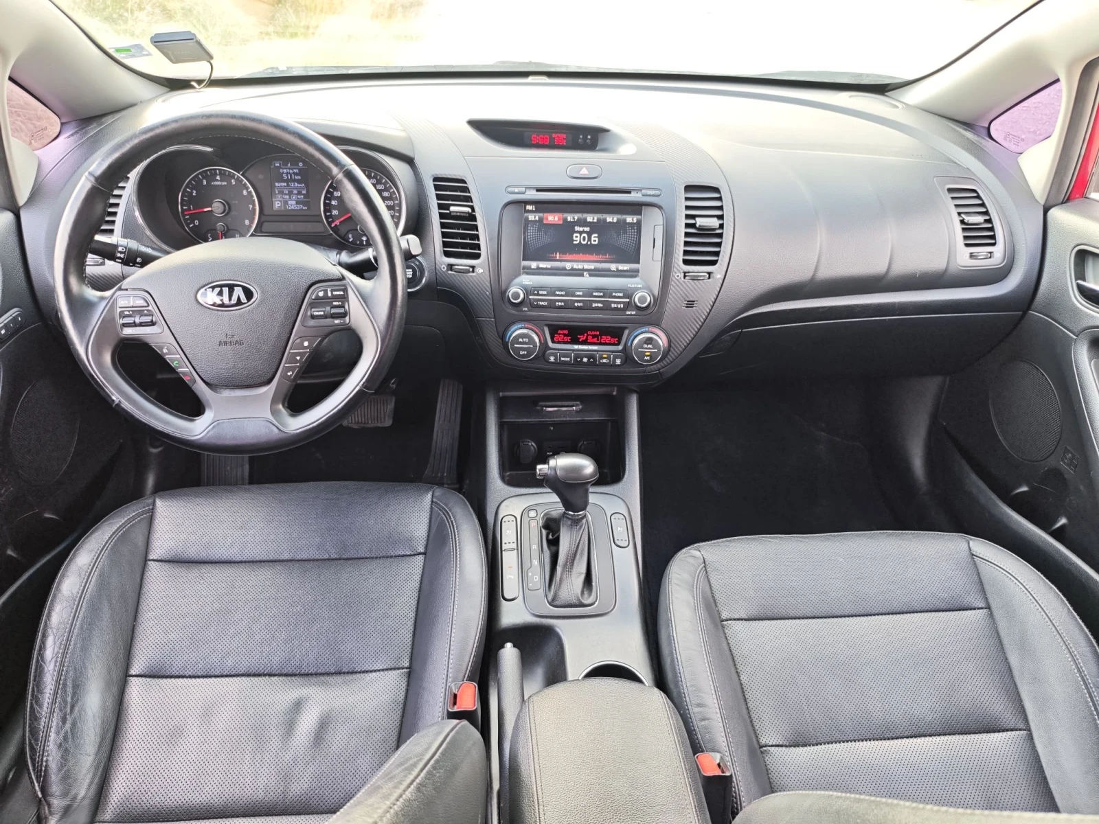 Kia K3 1.6 Model 2015, снимка 7 - Автомобили и джипове - 55023479