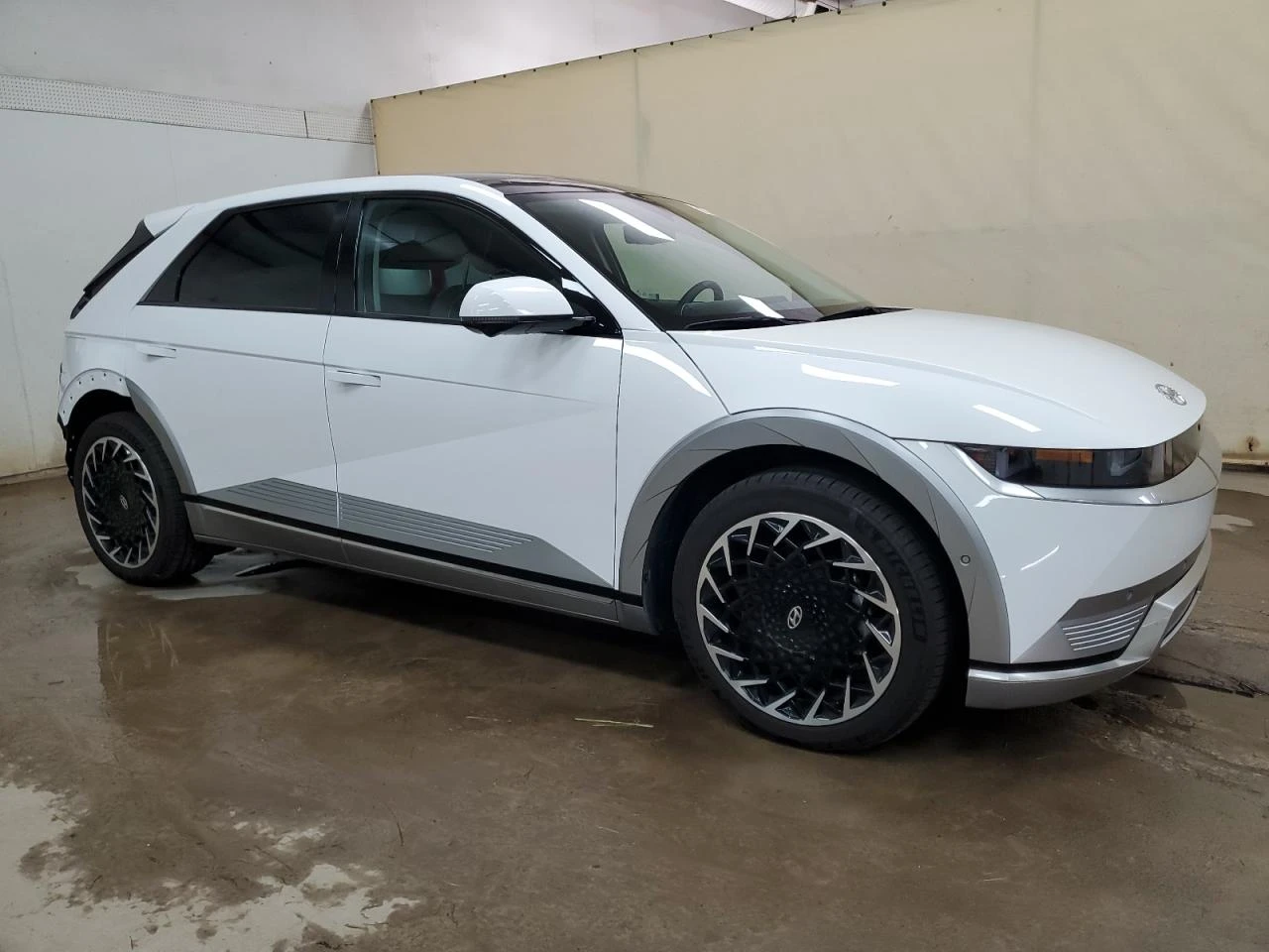Hyundai Ioniq 5 LIMITED* LONG RANGE* 4X4* HEAD-UP* DISTRONIC* CAM | Mobile.bg � ����������� 3