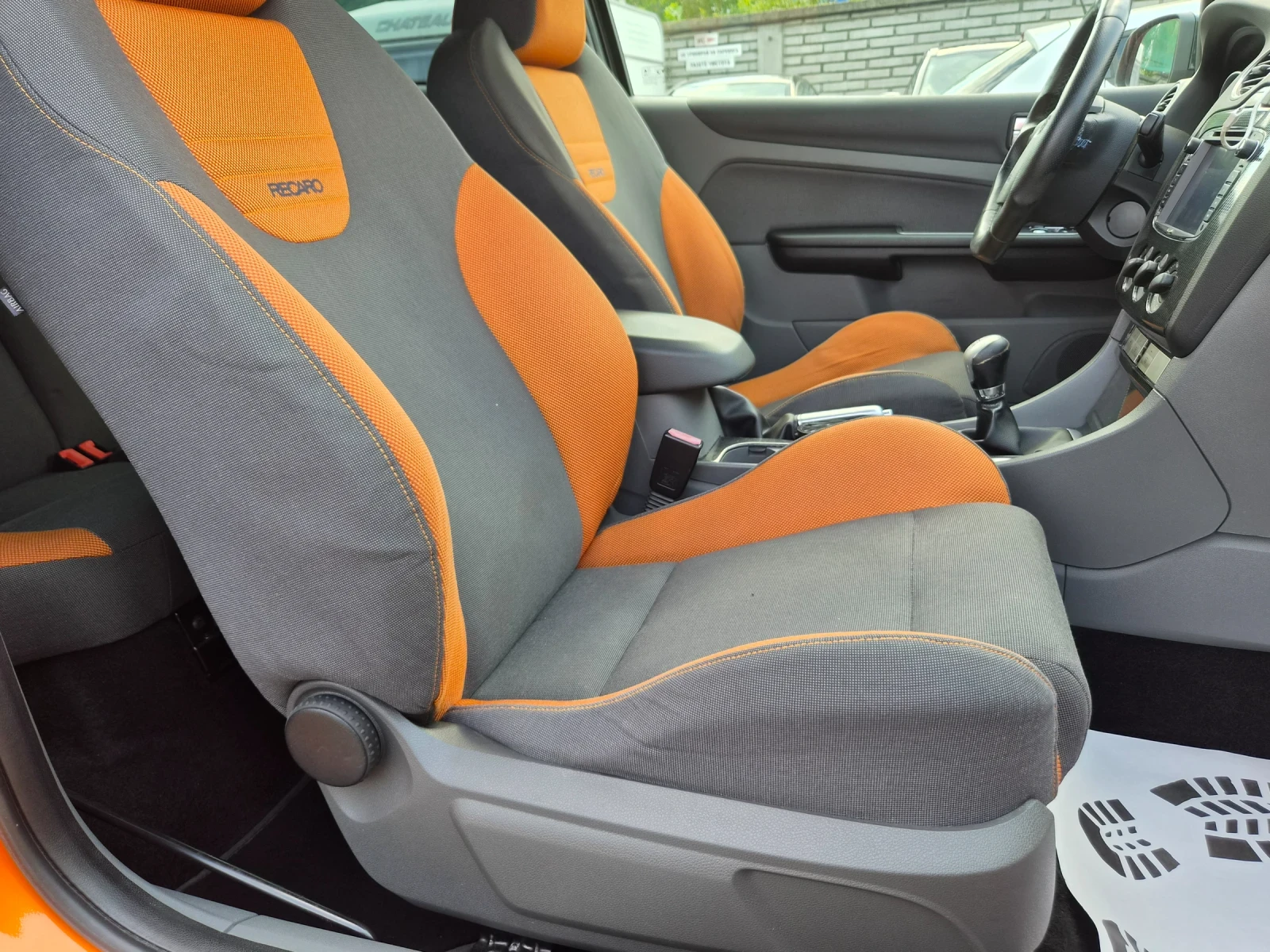Ford Focus ST 2.5i 225k.s.150000km, снимка 13 - Автомобили и джипове - 55401247
