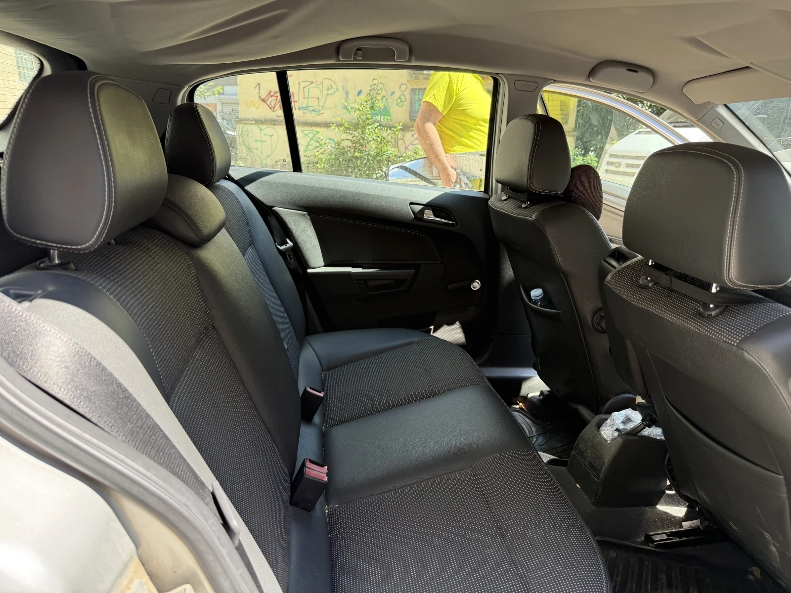 Opel Astra, снимка 10 - Автомобили и джипове - 55421361
