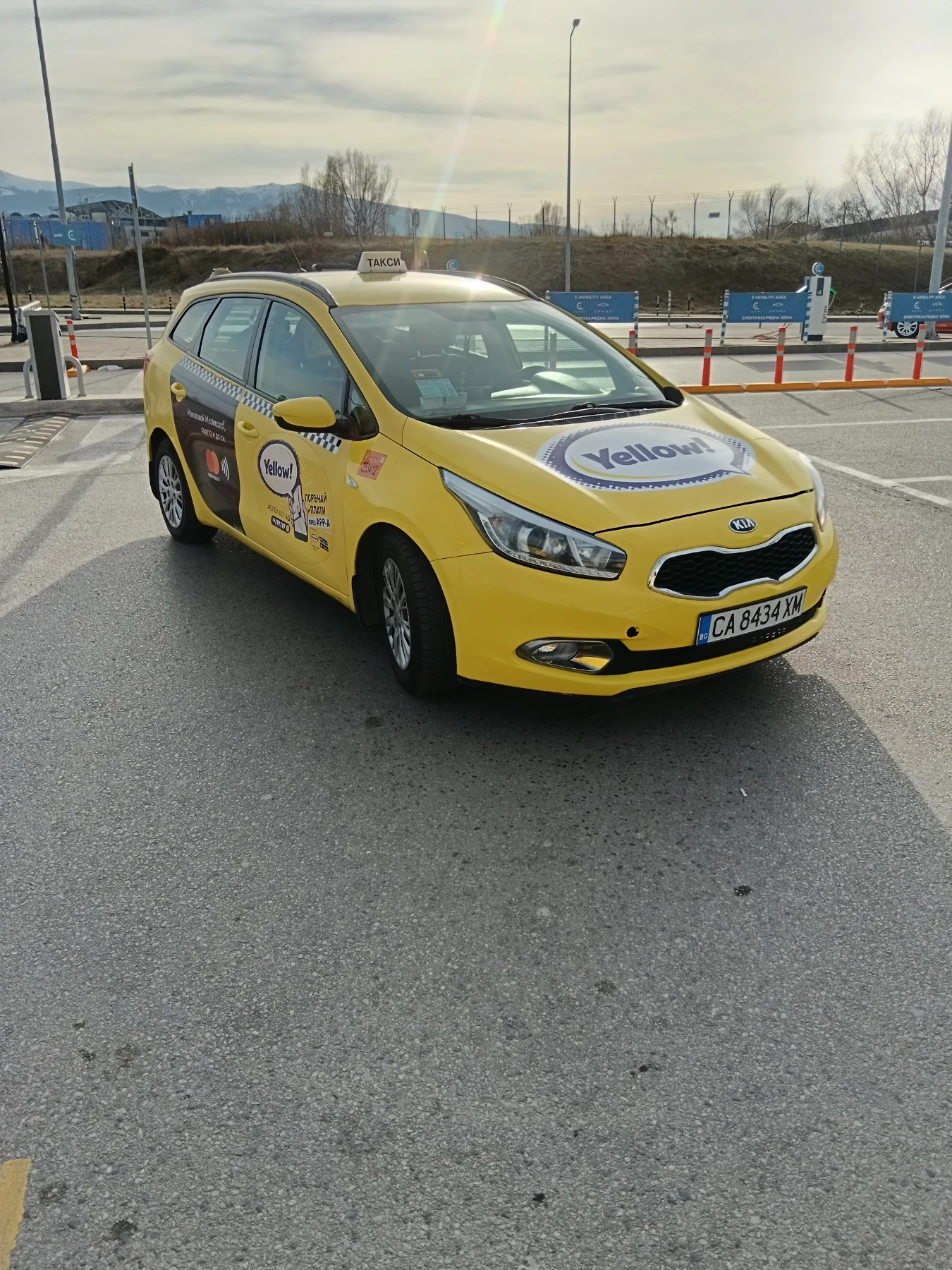 Kia Ceed, снимка 2 - Автомобили и джипове - 56266592
