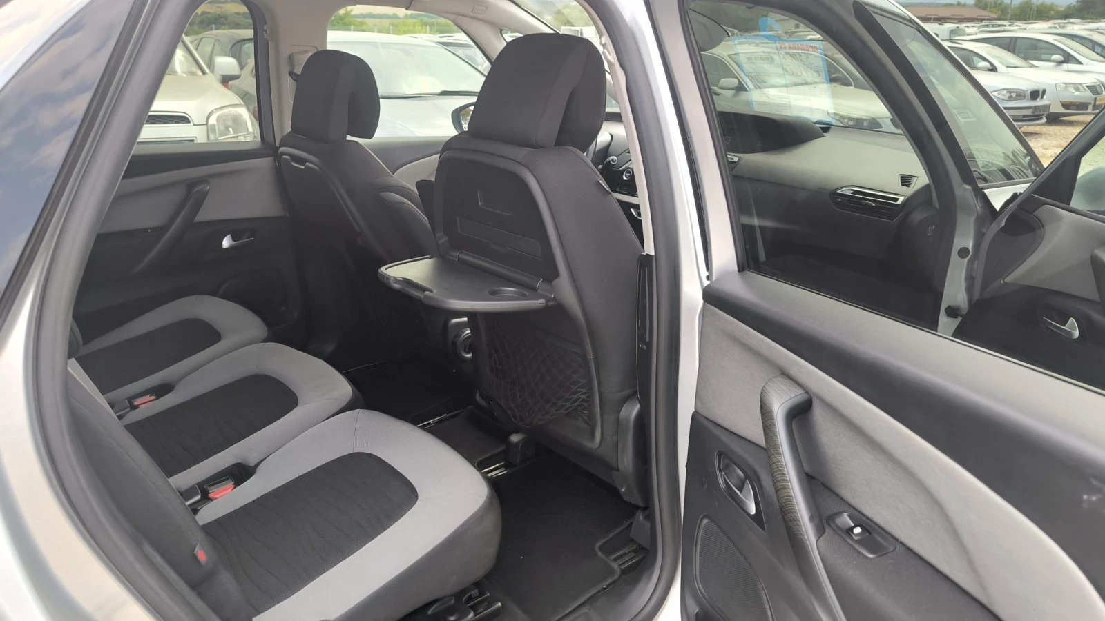 Citroen C4 Picasso 1.6i, снимка 10 - Автомобили и джипове - 55826094