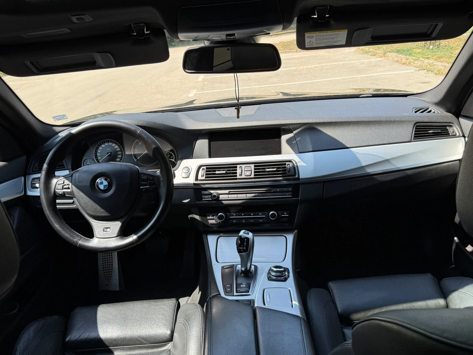 BMW 530 Х Drive, снимка 11 - Автомобили и джипове - 55935613