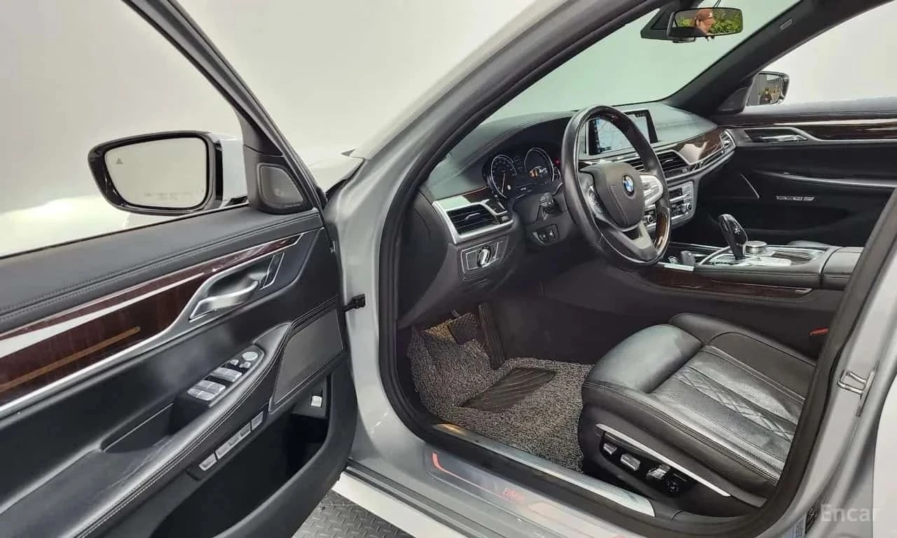 BMW 730, снимка 10 - Автомобили и джипове - 56684657