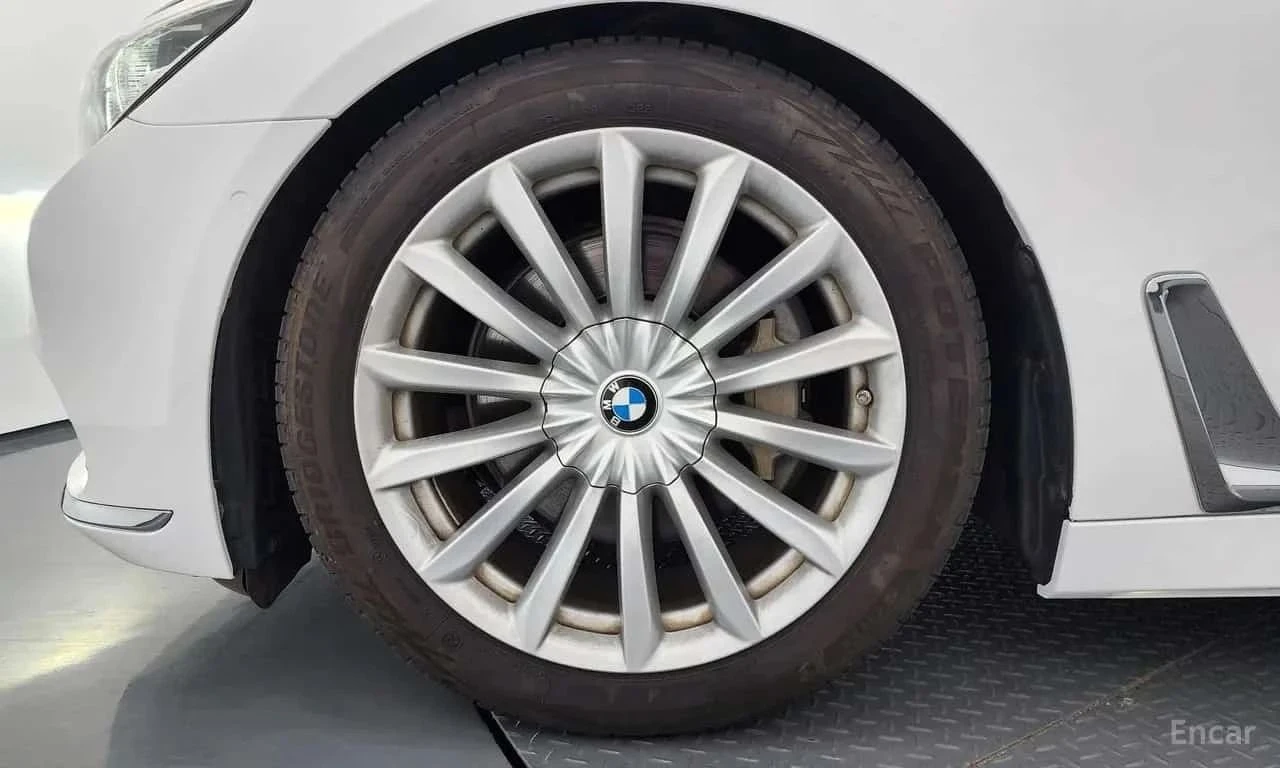 BMW 730, снимка 5 - Автомобили и джипове - 56684657