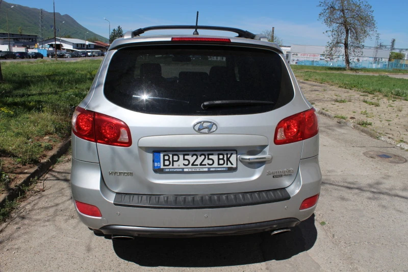 Hyundai Santa fe 2.2CRDI 7-МЕСТЕН, снимка 5 - Автомобили и джипове - 47403524