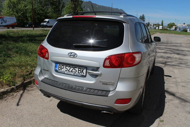 Hyundai Santa fe 2.2CRDI 7-МЕСТЕН, снимка 4 - Автомобили и джипове - 47403524