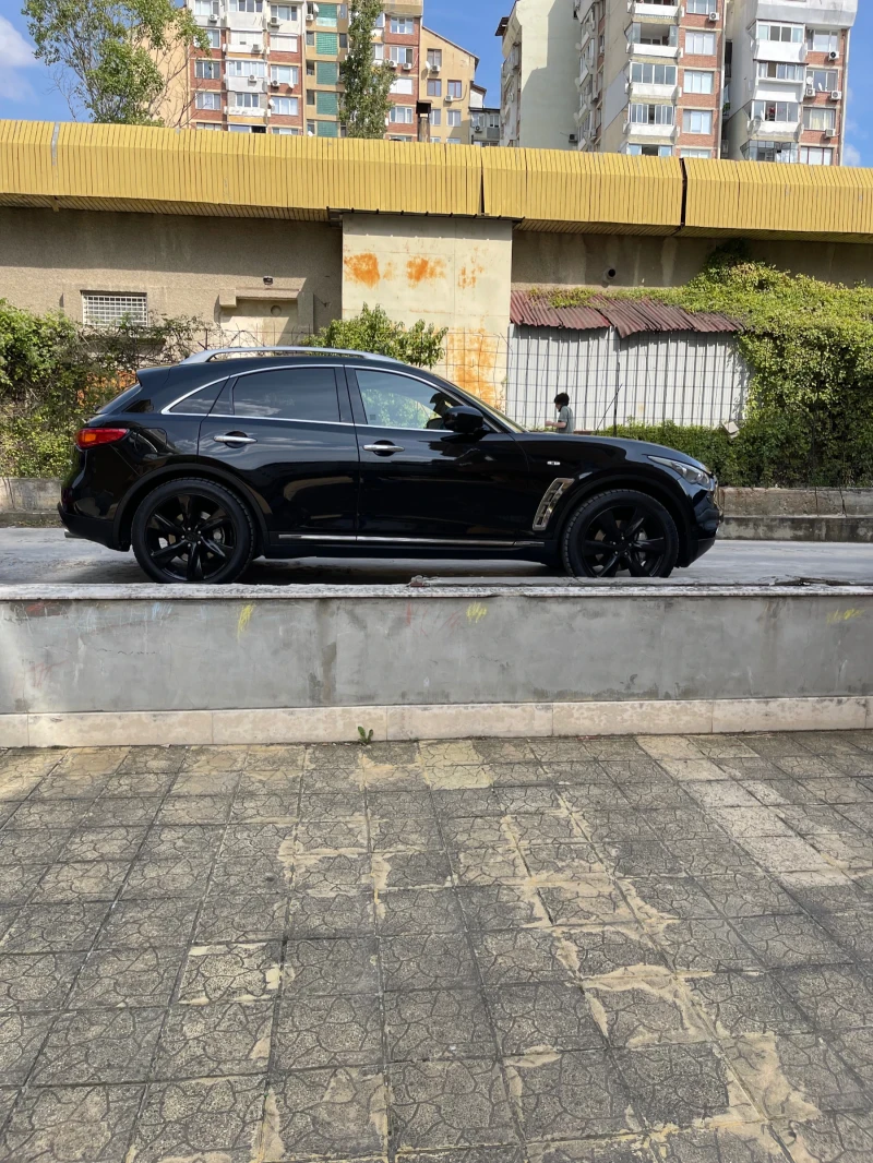 Infiniti Fx 30 S Black , снимка 9 - Автомобили и джипове - 47538077