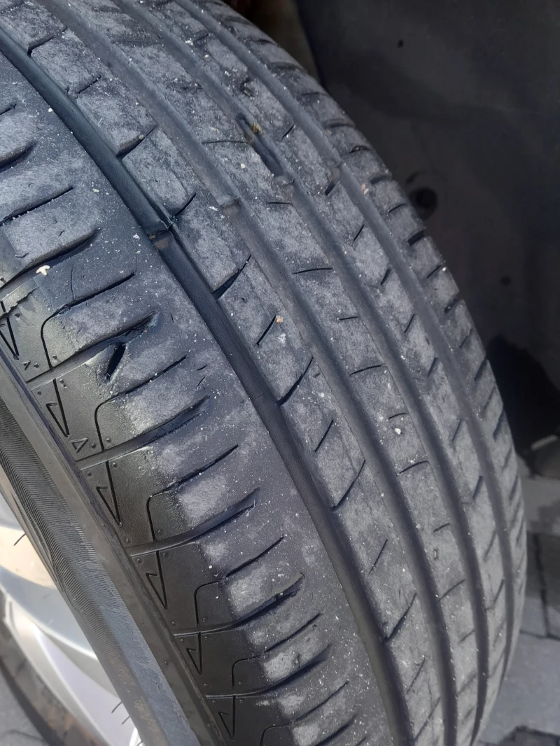 VW Tiguan, снимка 5 - Автомобили и джипове - 52449112