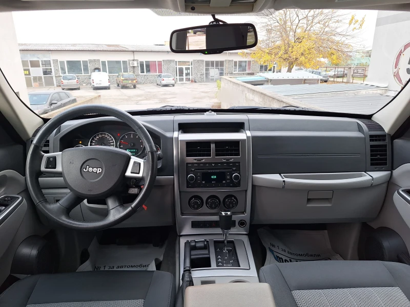 Jeep Cherokee 2.8d 177kc, снимка 14 - Автомобили и джипове - 52641951